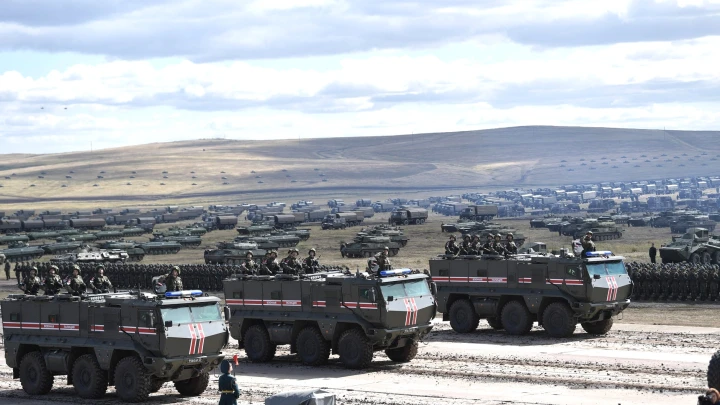 СВО началась с учений. А теперь крупнейшие учения - в Белоруссии. Прибалты могут прятаться?