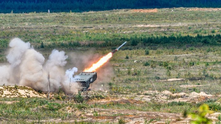 Русские войска продолжают уничтожать позиции противника на Херсонщине