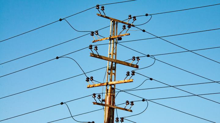 В Адыгее у жителей одной из многоэтажек полтора года нет электричества