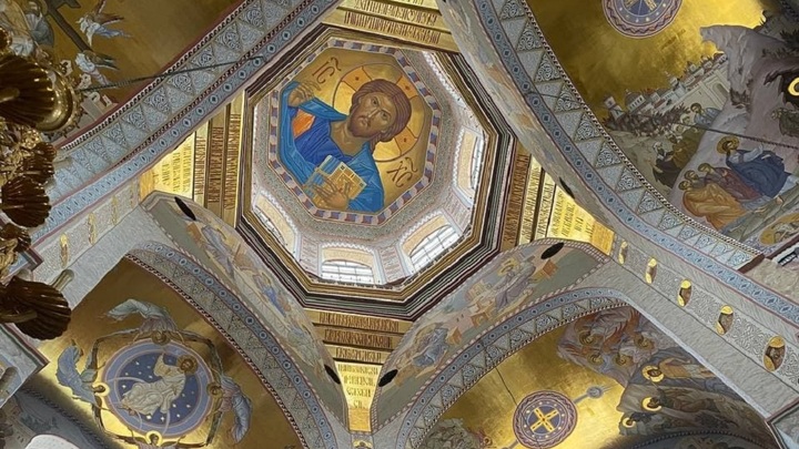 В Запорожье спасли от похищения  древние русские иконы