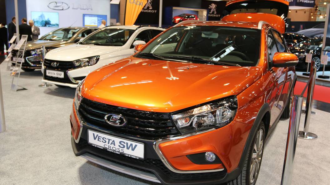 АвтоВАЗ устроил предновогоднее снижение цен на весь модельный ряд LADA АвтоВАЗ устроил предновогоднее снижение цен на весь модельный ряд LADA