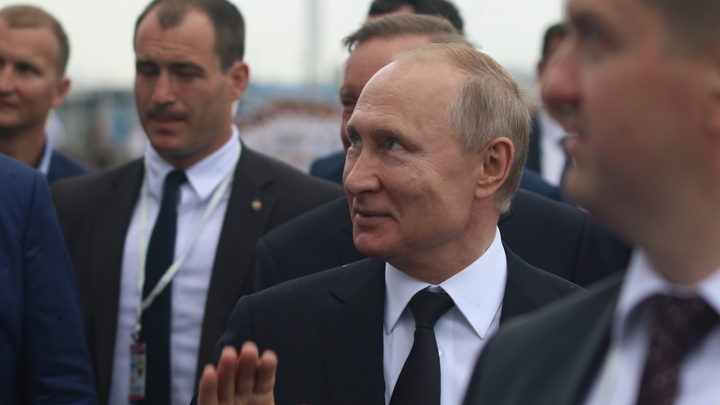 Знаменательный день: На Адмиралтейских верфях ждут отмашки Путина