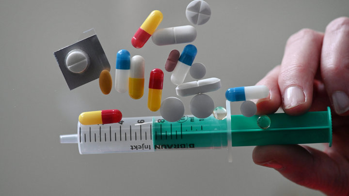 От рака умирали и до мобильников и микроволновок: Онколог развеял 5 наивных заблуждений о болезни