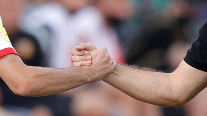 В Англии пришли к выводу, что коронавирус может лишить человечество древнейшей традиции