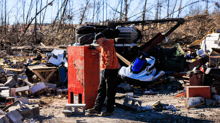 Смертельный торнадо в США: причины и последствия