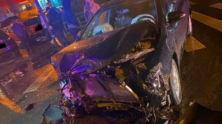 В центре Самары в ДТП с шестью автомобилями пострадало 3 человека