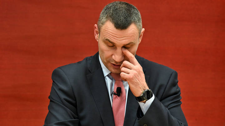 Офис Зеленского грозит Кличко лишением украинского гражданства