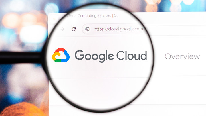 Интерфакс: русский Гугл требует в суде денег от американского Google