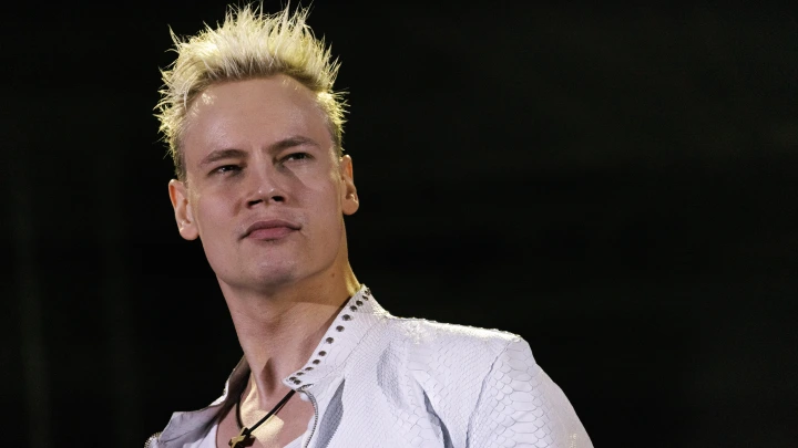 SHAMAN выступит на сцене МХАТа с саратовским певцом