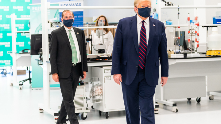 Одно унижение за другим: Байден поставил США на колени - Трамп