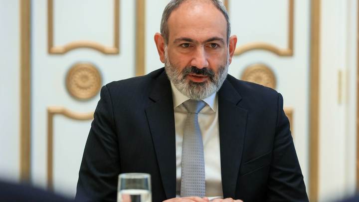 Премьер Армении Пашинян позвонил грузинскому коллеге Гарибашвили