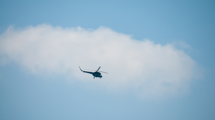 Долго кружил над домами и взорвался: Крушение вертолёта в Клинцах попало на видео