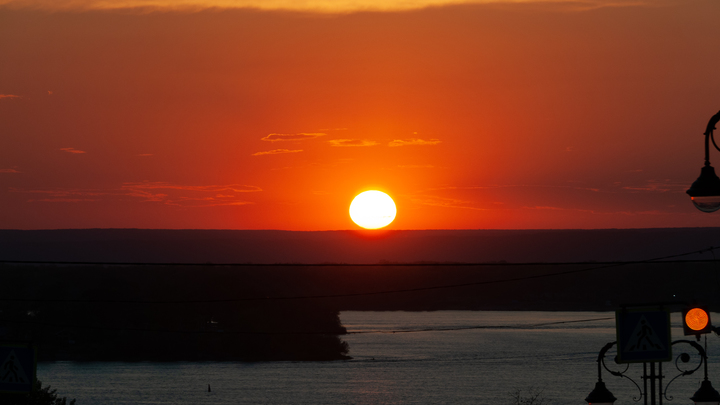 Метеозависимым приготовиться: когда новая магнитная буря накроет Землю