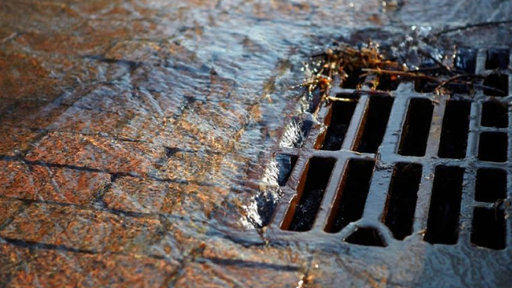 Более 131 км сетей ливневой канализаций прочистили в Краснодаре с начала года