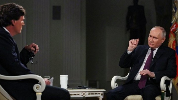 Путин рассказал Карлсону, что спрашивал Зеленского о поддержке неонацистов