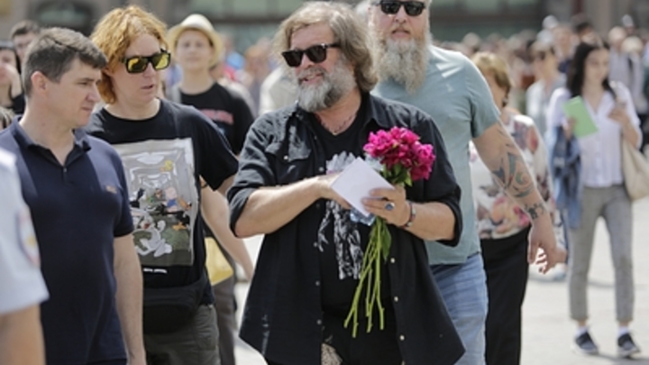 Поступил протокол: Борис Гребенщиков обвинён в дискредитации армии России