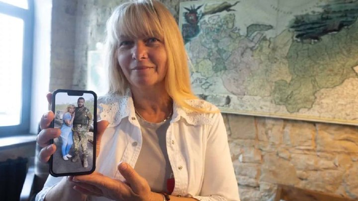 Здравствуй, мама!: жительница Туапсе на передовой СВО встретилась с сыном впервые за полгода