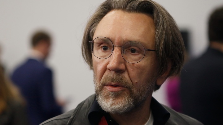 Сергей Шнуров объяснил отмену концерта в Лужниках за два дня до шоу