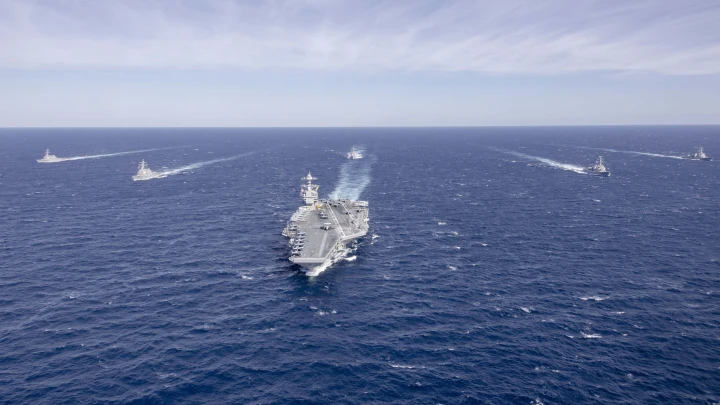 В Персидский залив идёт уже четвёртый авианосец. Что-то готовится? Пинчук ответил, не забыв о Чехове