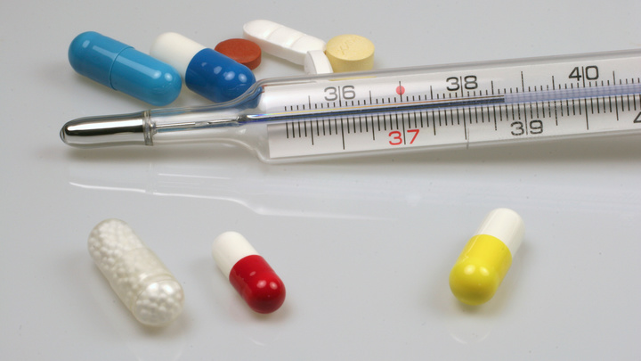 Что делать при заражении омикроном? Инфекционист дала инструкцию по лечению