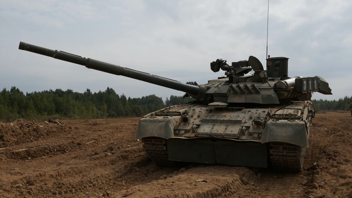 В Казахстане сняли на видео очередное свидетельство переброски танков в Россию