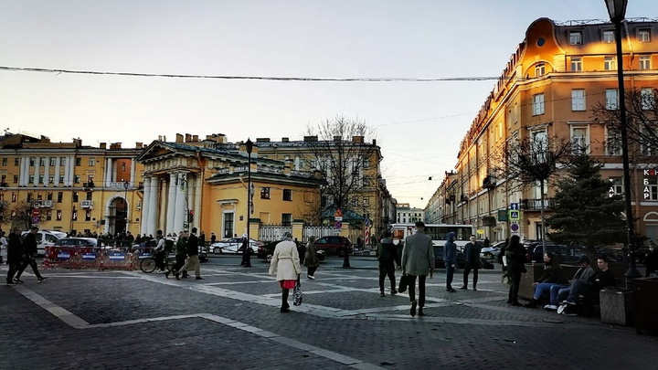 День и ночь поменялись местами: синоптик рассказал, что не так с погодой в Петербурге