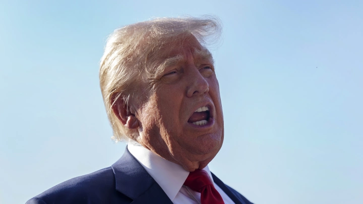 Трамп признался в любви к России и резко сократил сроки, отведённые для достижения мира на Украине