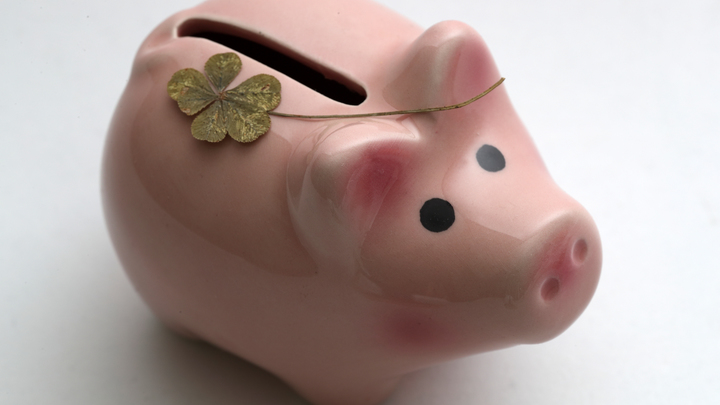 Копил на игрушки: Первоклашка из Тольятти отдал все свои сбережения на борьбу с коронавирусом