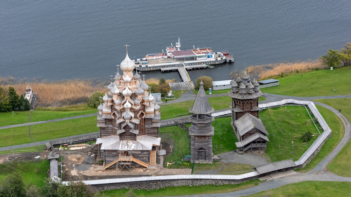 Горбачёв хотел продать Карелию за $15 млрд. Ельцин отдать Курилы: Названы спасители русских земель