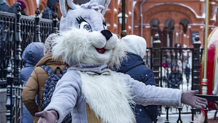 Глава Екатеринбурга оригинальным способом поздравил жителей города с Новым годом