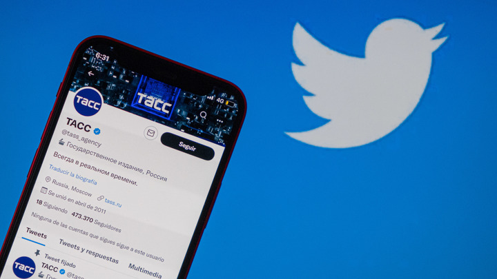 Twitter начал отмечать спецзначками государственные СМИ Белоруссии