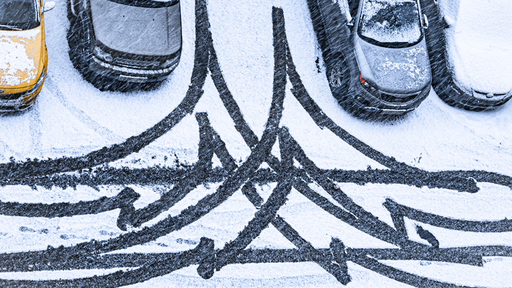 Парковка на всех улицах Москвы с 23 по 25 февраля будет бесплатной