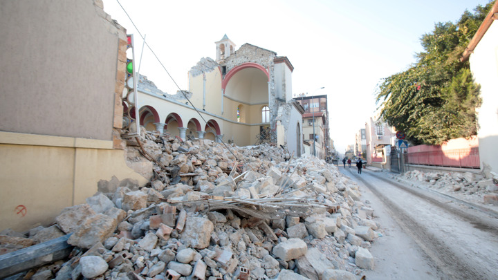 Индонезию и Турцию за последние три часа тряхнуло более 30 раз: сейсмолог объяснил, что происходит