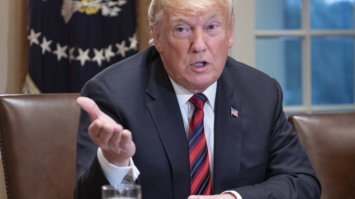 Трамп попросил Верховный суд выгнать трансгендеров из армии