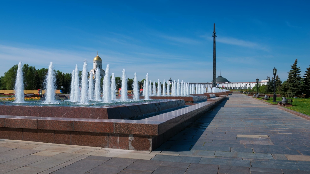 В Москве начали установку памятника чернобыльцам В Москве начали установку памятника чернобыльцам