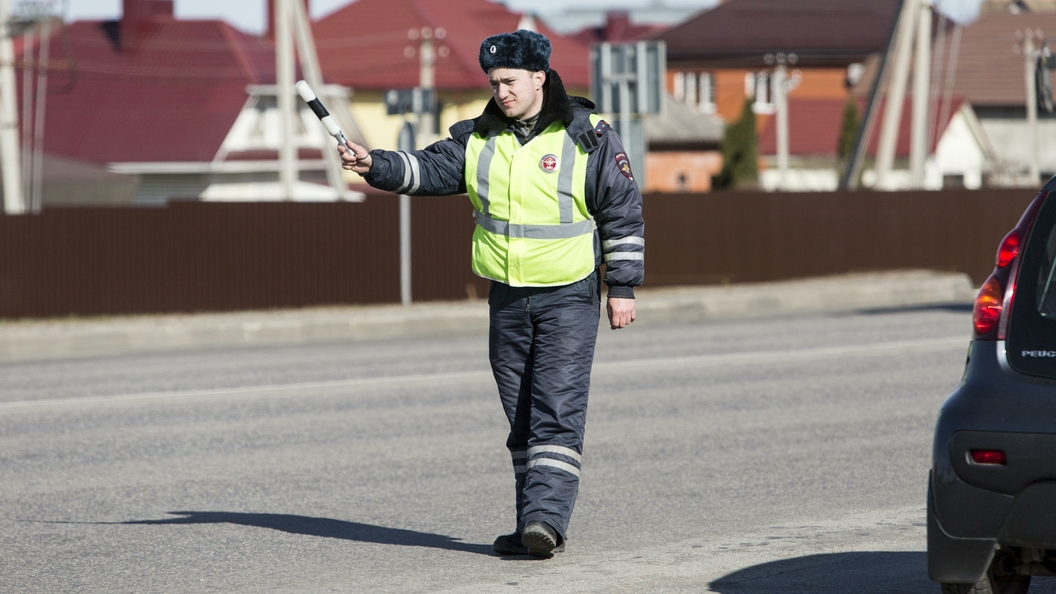 Не курить и не хамить: МВД разработало правила поведения для инспекторов ГИБДД Не курить и не хамить: МВД разработало правила поведения для инспекторов ГИБДД