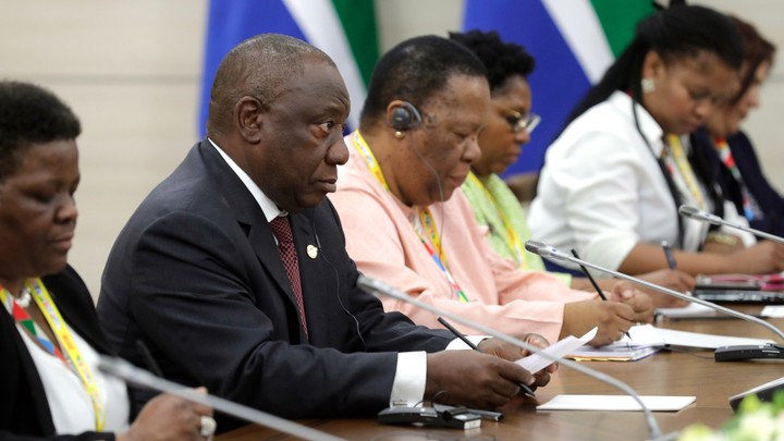 Заявление президента: В ЮАР пересмотрели планы по выходу из МУС