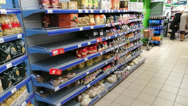 В Челябинской области к сезону варенья подешевел сахар и еще 11 продуктов