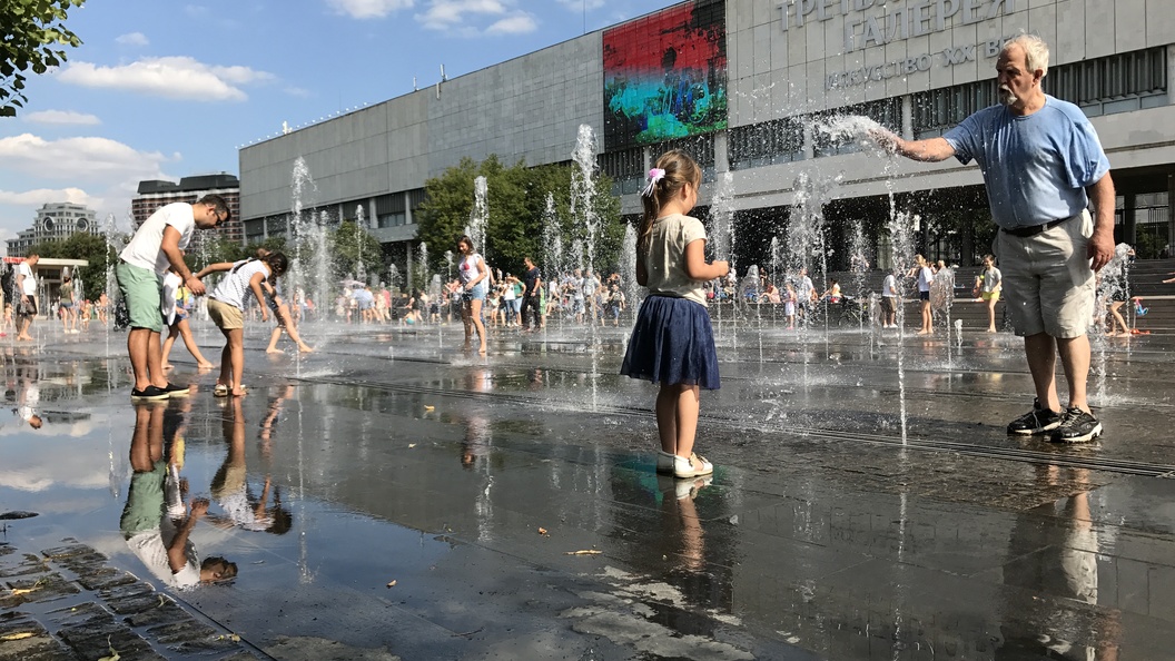 Синоптики пообещали в Москве с пятницы по понедельник жару +30 Синоптики пообещали в Москве с пятницы по понедельник жару +30