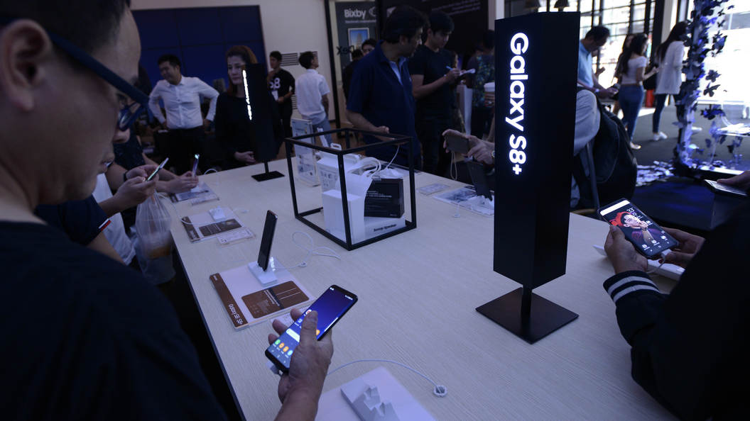 Стала известна обрушенная цена на Samsung Galaxy S8 Стала известна обрушенная цена на Samsung Galaxy S8