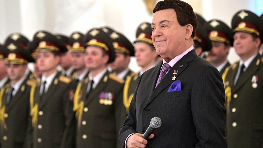 Петь надо по-русски: Кобзон запретил внукам выступать на шоу Голос Петь надо по-русски: Кобзон запретил внукам выступать на шоу Голос