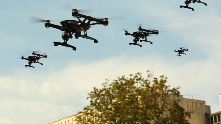 Новый взрыв в Энгельсе: Столб дыма поднялся над промышленной зоной и напугал местных жителей