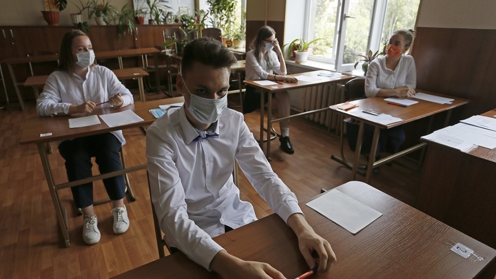 В школах Ростовской области более 50 классов переведены на дистанционное обучение из-за коронавируса