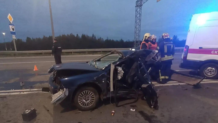 В Архангельске расследуют ДТП с погибшим и 8 пострадавшими