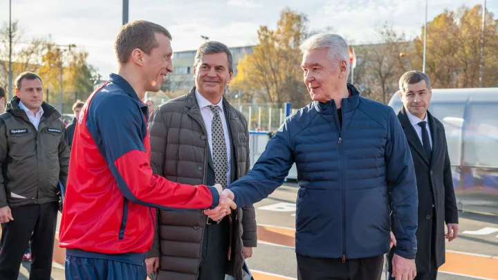 Собянин открыл современный спортивный кластер в Нагатино-Садовниках