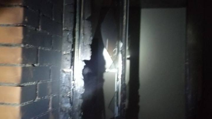 В Улан-Удэ фейерверк залетел в балкон на 9 этаже и спровоцировал пожар