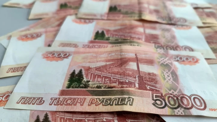 Январская зарплата: Юрист объяснил, кто получит меньше, чем обычно