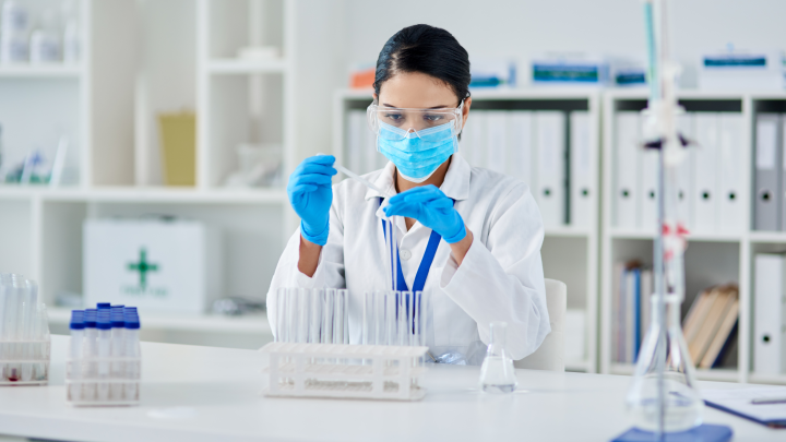 Главный онколог Минздрава Стилиди назвал три скрытых признака рака