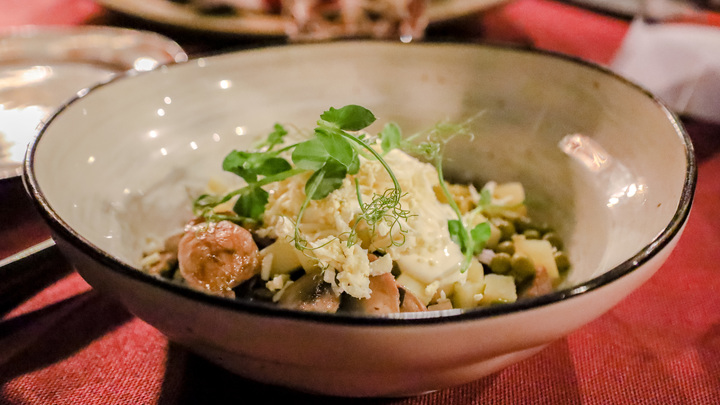 Кому в Новый год лучше обойтись без оливье? Советует врач