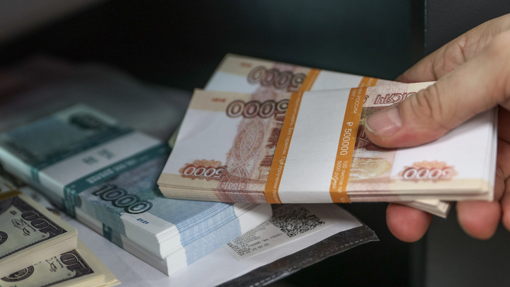 Бывший замглавы Онежского района обвиняется в мошенничестве более 5 млн рублей